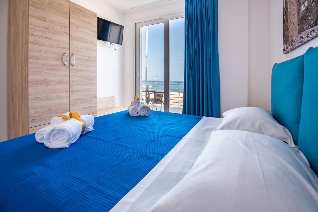 White Apartments & Spa Avola Exterior photo