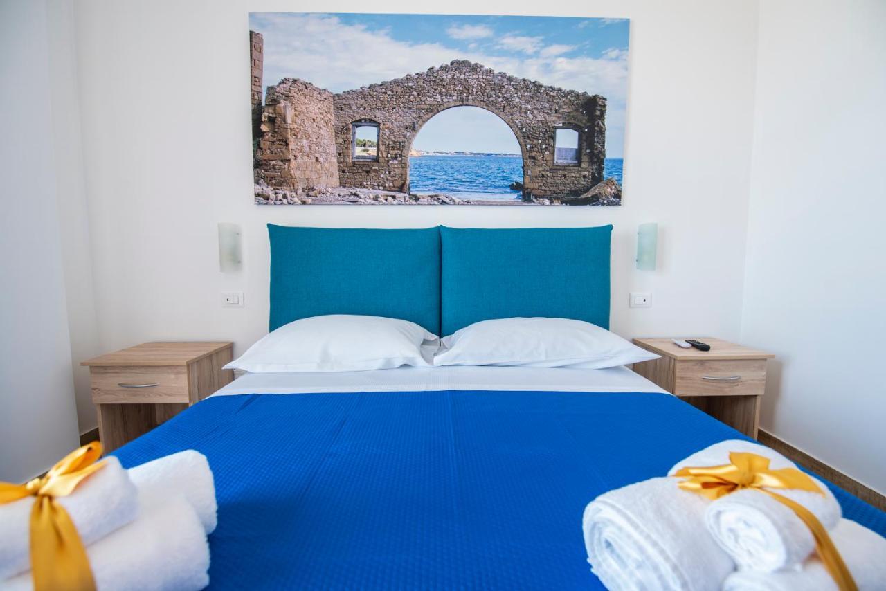 White Apartments & Spa Avola Exterior photo