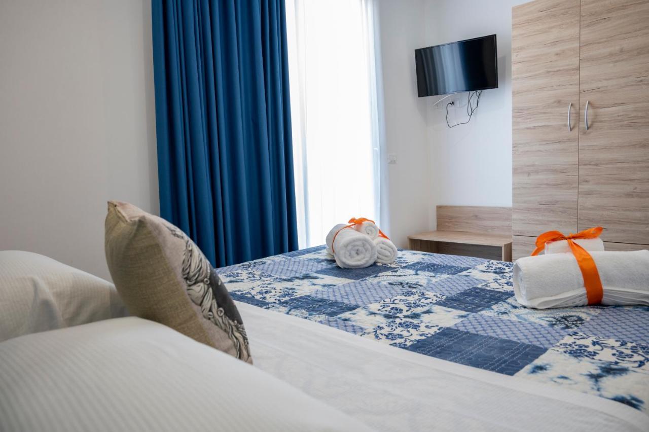 White Apartments & Spa Avola Exterior photo