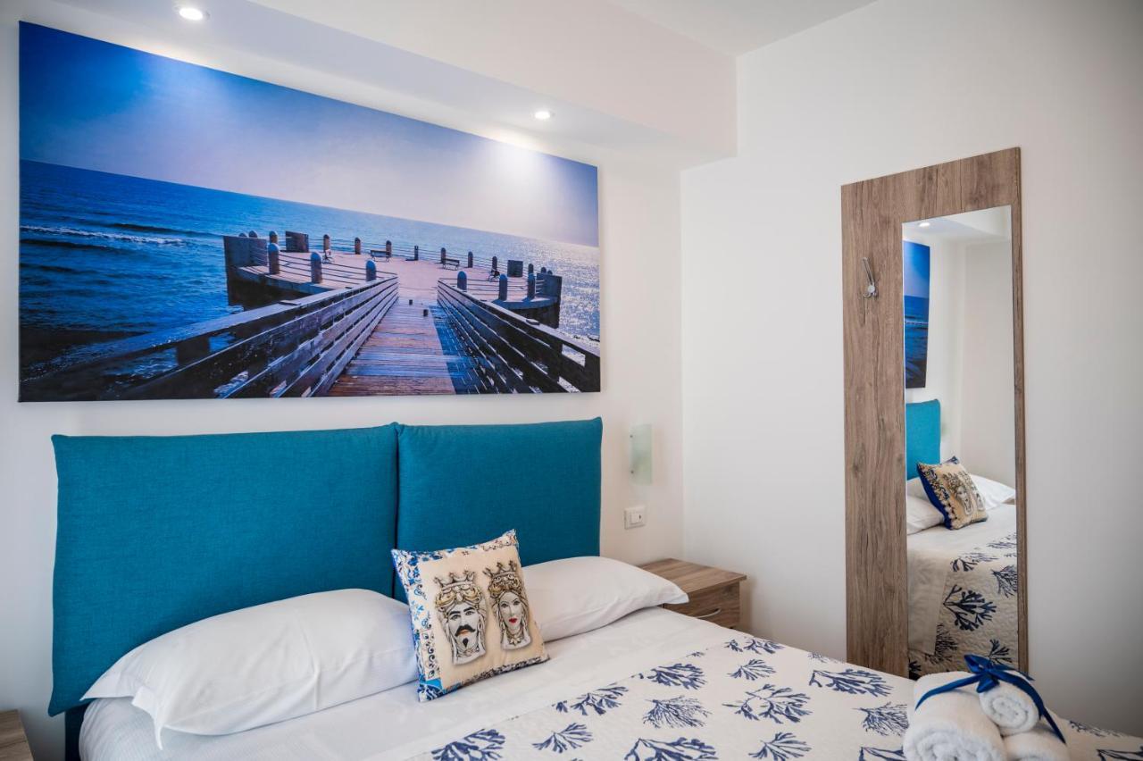 White Apartments & Spa Avola Exterior photo